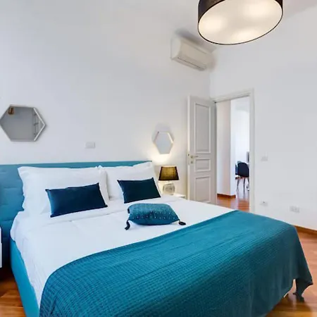 Modern, Stylish Flat Near Piazza Della Repubblica Rome