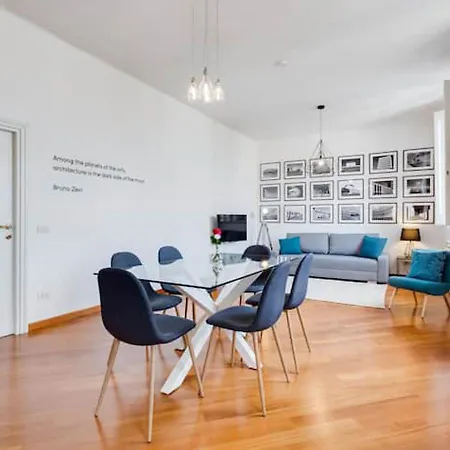 Modern, Stylish Flat Near Piazza Della Repubblica Rome
